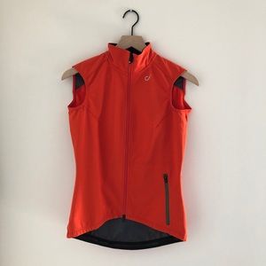 Cycling Vest. Women’s Velocio Signature Softshell Vest size small